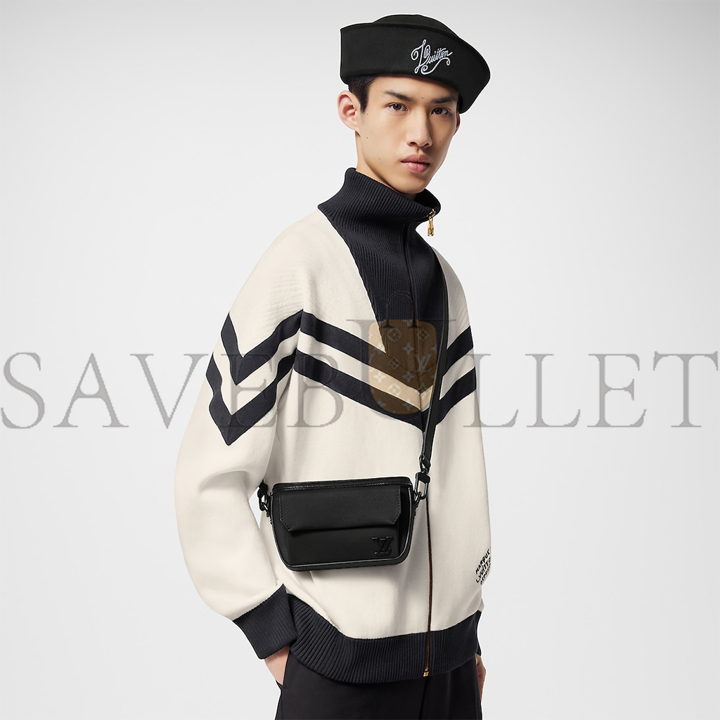 LOUIS VUITTON PILOT WEARABLE WALLET M83563 (20*12*5.5cm) LOUIS VUITTON PILOT WEARABLE WALLET M83563 (20*12*5.5cm)